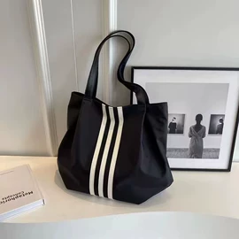 女士单肩包;托特包;女士斜挎包