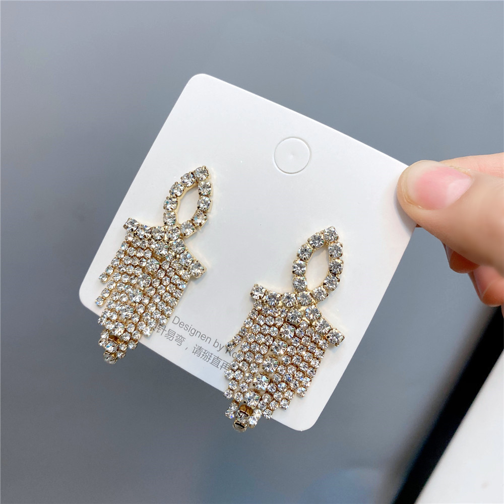 Simple Cross Tassel Diamond Earrings display picture 12