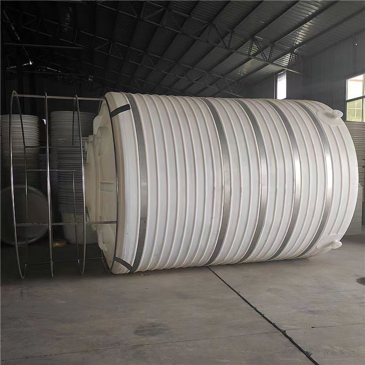 蓝色白色黑色15吨15立方减水剂储罐PE水箱30吨10T聚羧酸化工储罐