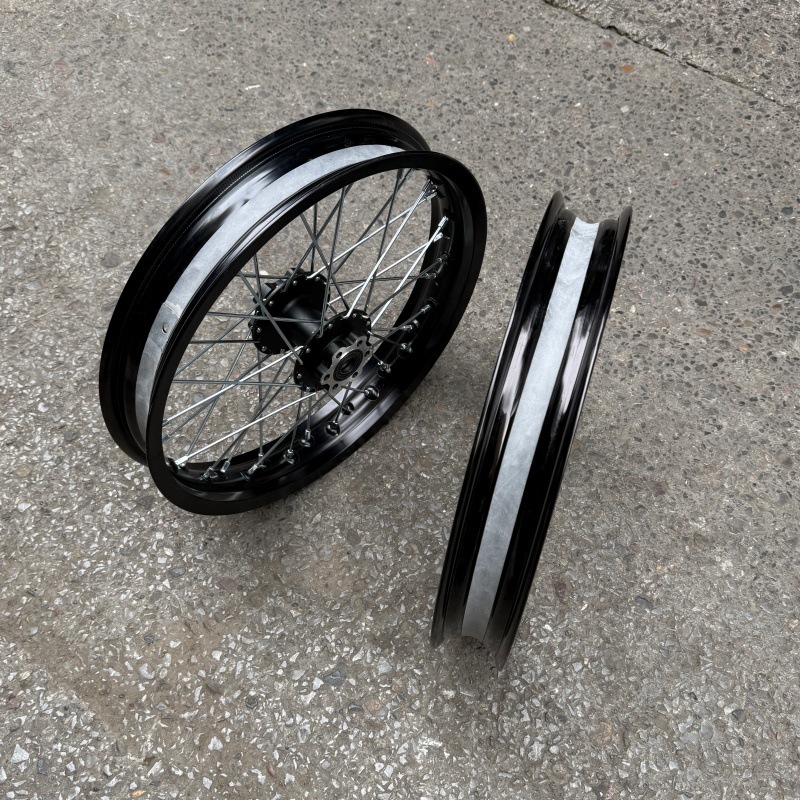 Suitable for QiuLong Light Bee modified front 1.85-16 and rear 2.15-16 aluminum alloy wheel assemblies 16inch wheel rims