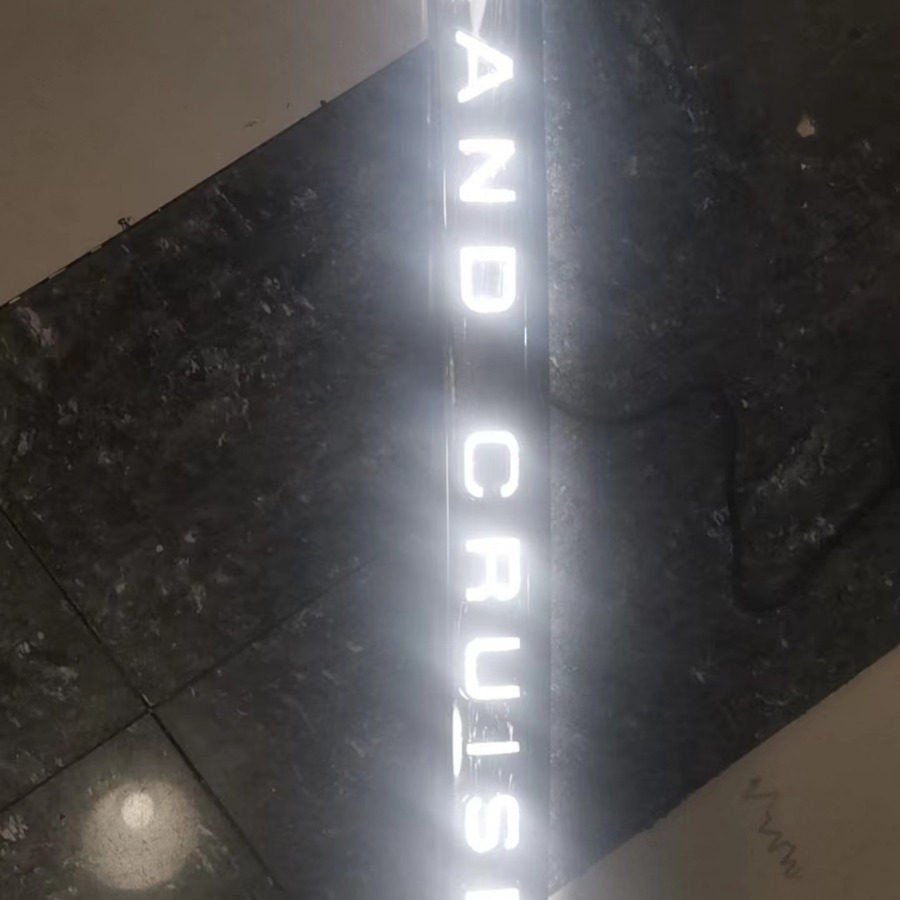 Aplicable a 16-20 landcooluze Luz de marcha Placa de luz trasera 08-05 cooluze puerta trasera Luz