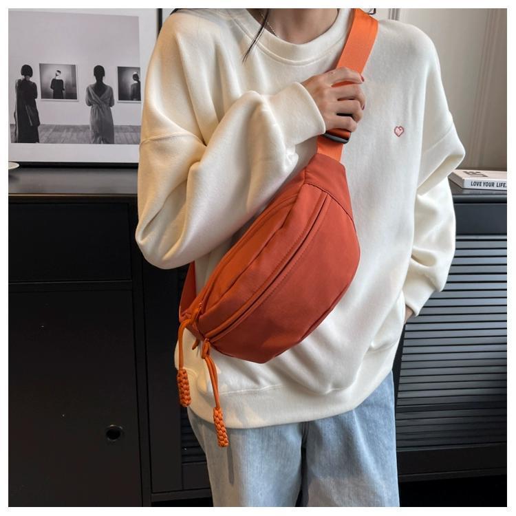 Bolsos casuales de lona para mujeres 2023 nuevo bolso de moda, bolso de pecho deportivo de verano, bolso de cintura de nicho universal