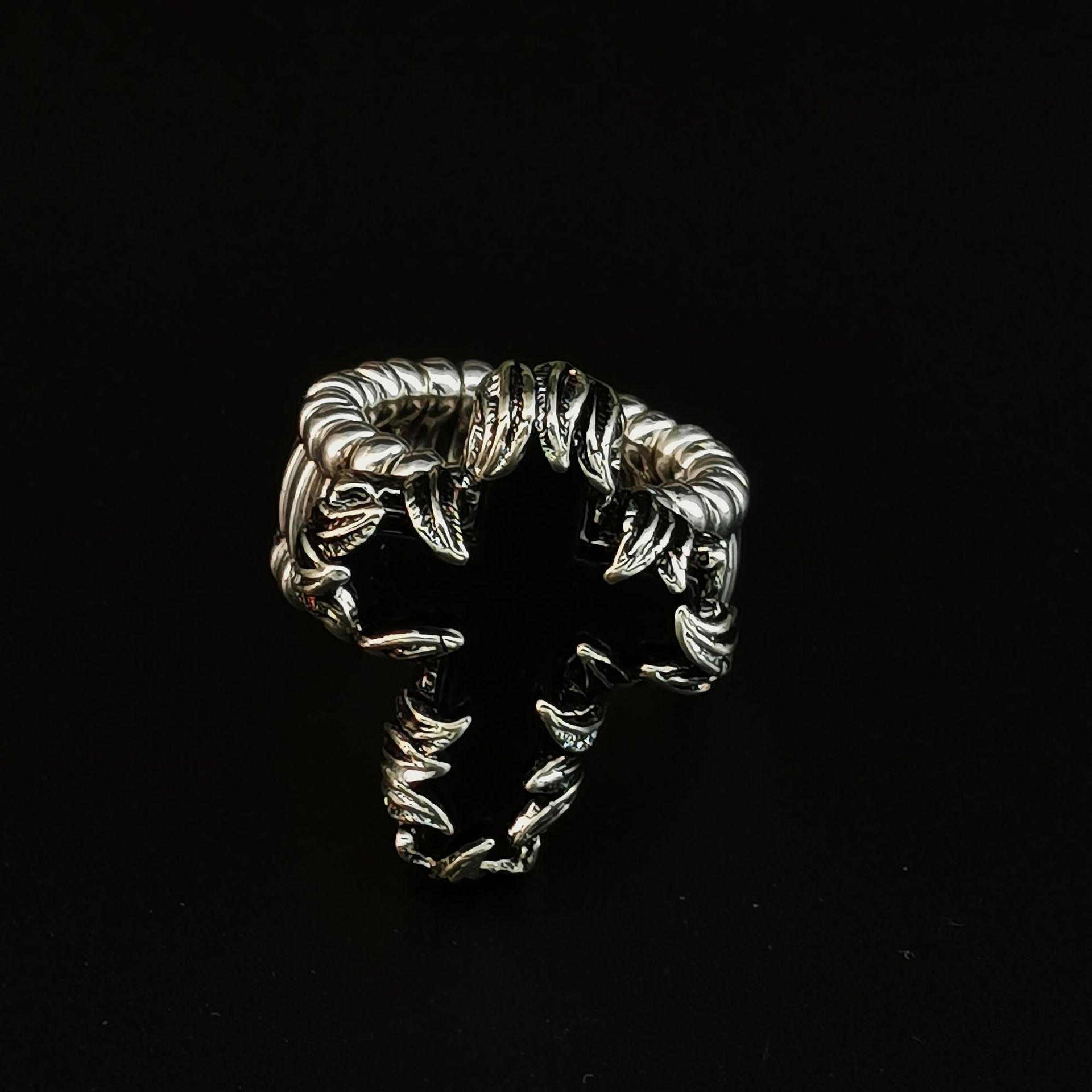 black fashionable retro ring