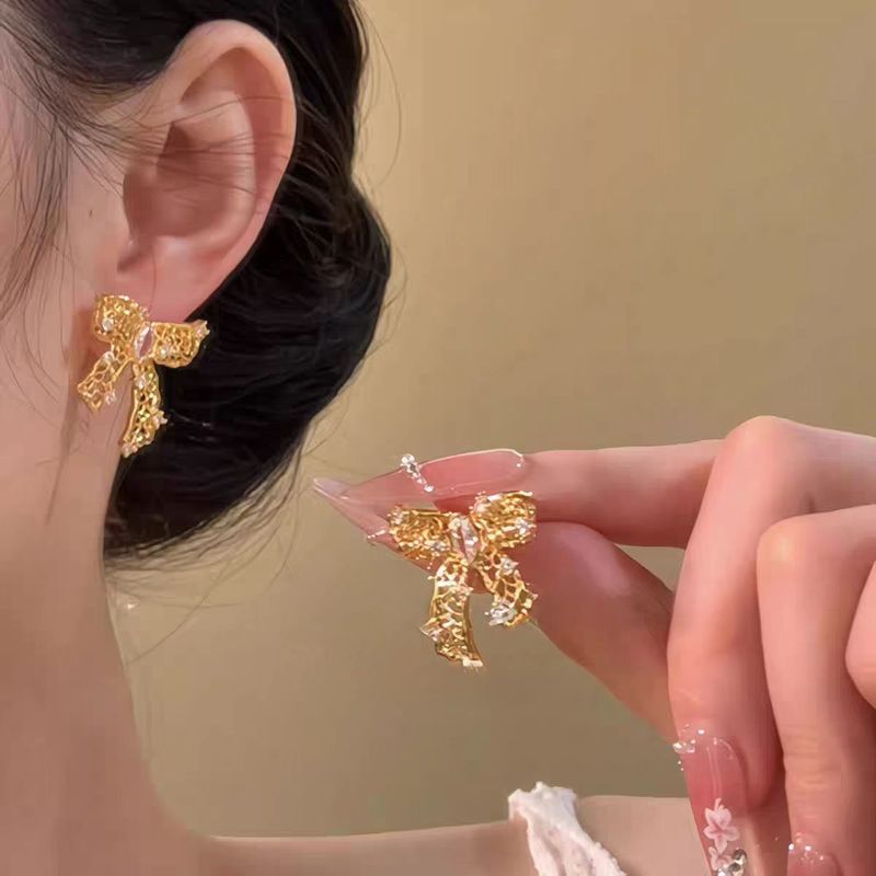 破晓鎏金~金色镂空蝴蝶结耳环女轻奢小众高级感耳钉独特漂亮耳饰|undefined