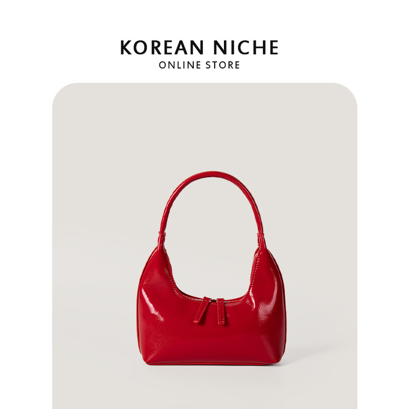 Korean niche design glossy high-end texture single shoulder underarm bag, summer fashion simple casual hand-held_voghion.com
