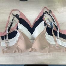 东南亚尾单库存处理 固定细肩带无钢圈舒适百搭女士文胸
