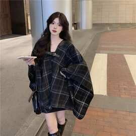 小香风黑色中长款格子毛呢外套女秋冬宽松百搭小个子斗篷披肩大衣