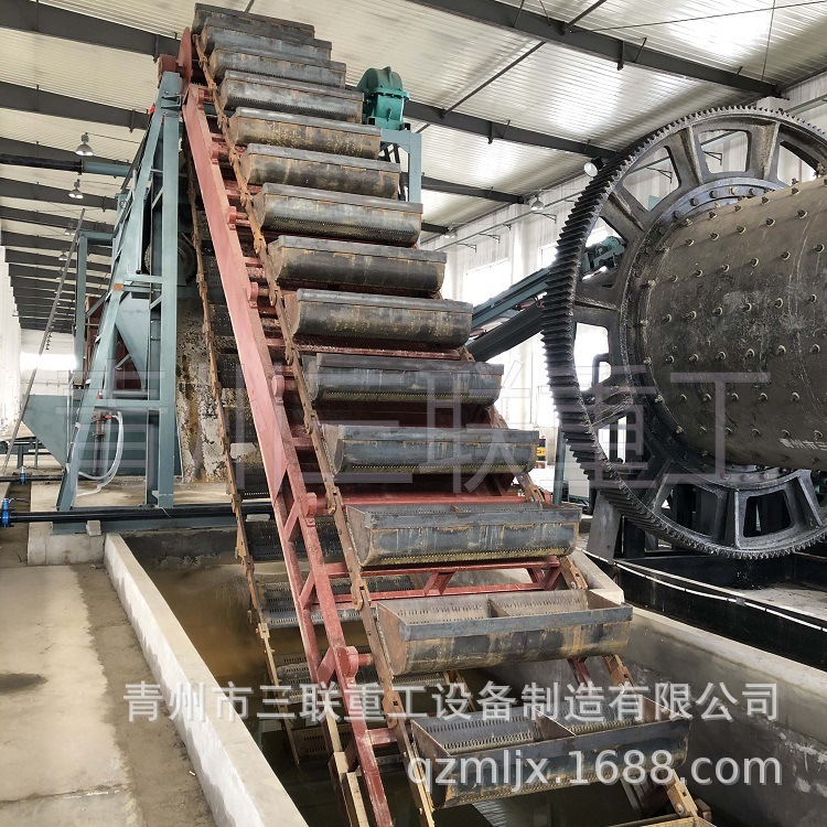 潍坊青州三联重工机制砂挖斗洗沙机