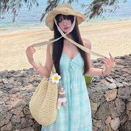 海边度假风蓝色挂脖吊带连衣裙子女夏季2026新款气质显瘦露背长裙