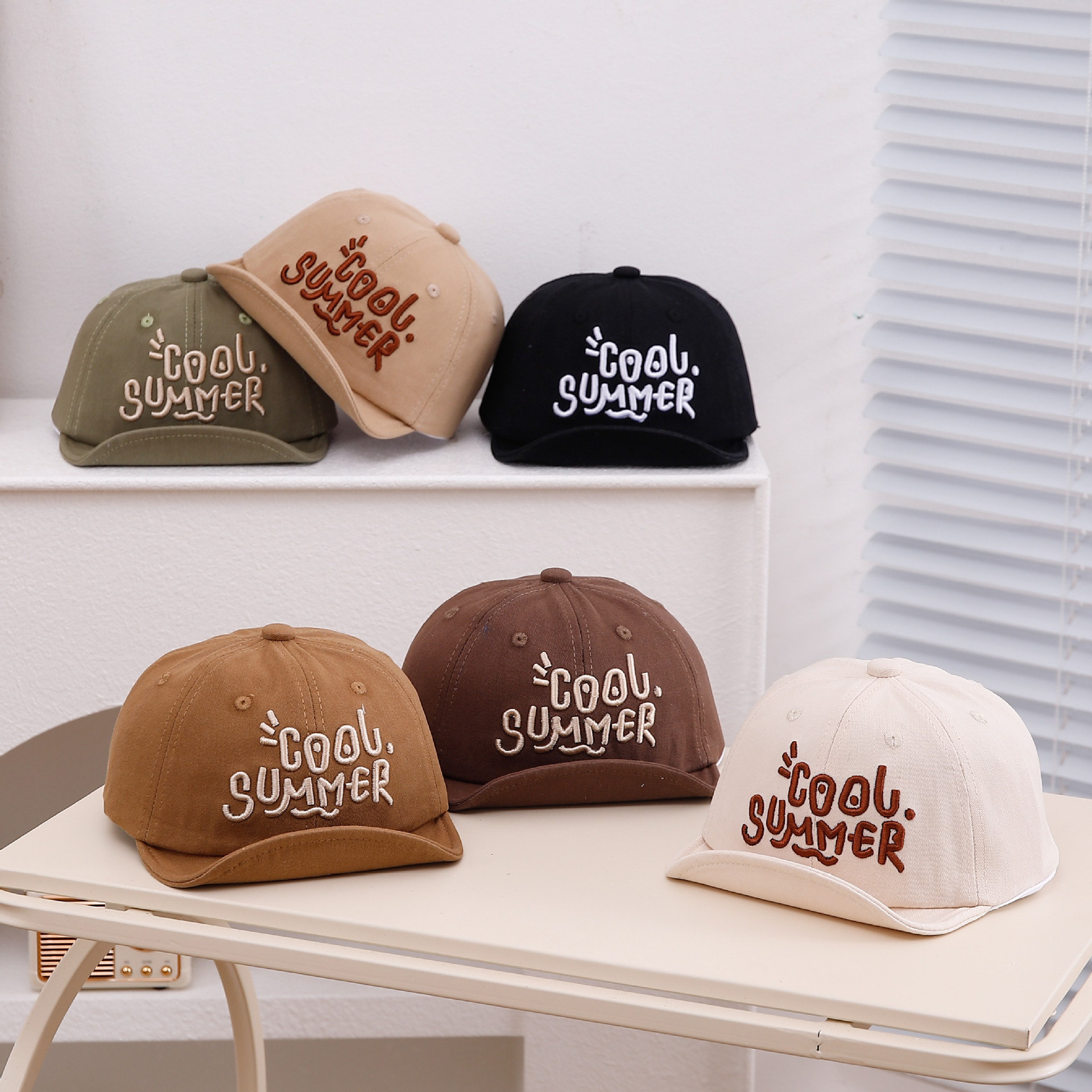 Sombreros infantiles primavera y otoño para hombres delgados sombreros de béisbol niñas sombreros de boca de pato nuevo ocio sombrero protector solar para niños