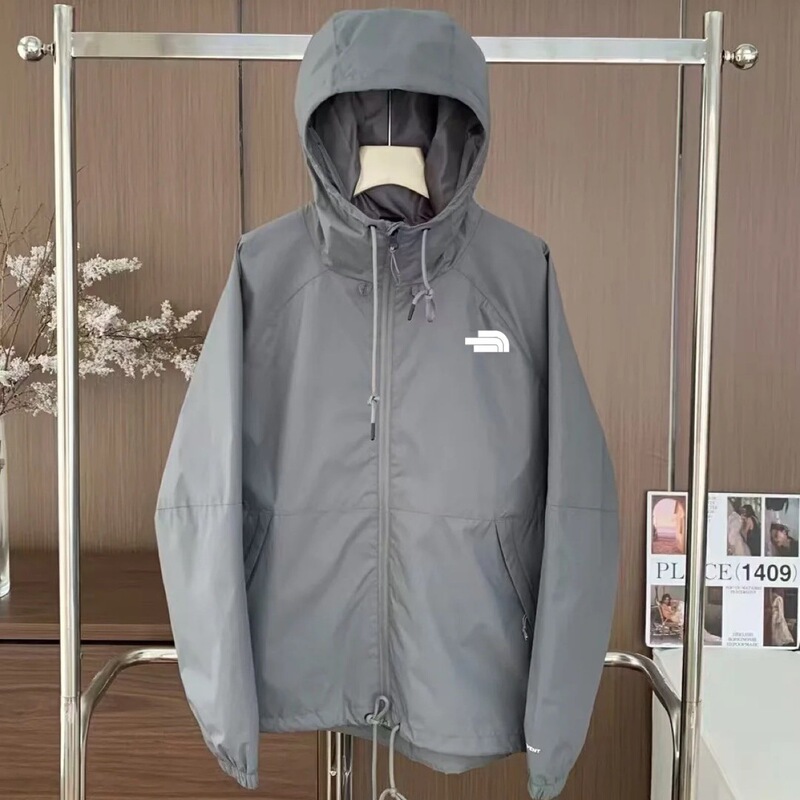 25 New Fashionable and Stylish Outdoor Sports Windproof and Waterproof Simple and Practical Men's and Women's Jackets