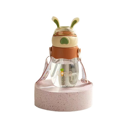 新品可爱兔耳背带吸管杯幼儿园便携背带水壶儿童塑料直饮杯350ML