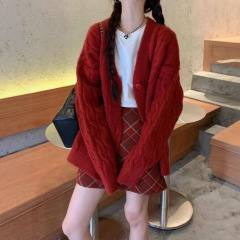 甜美风慵懒麻花新年红色开衫毛衣女冬季新款休闲宽松显瘦外套上衣