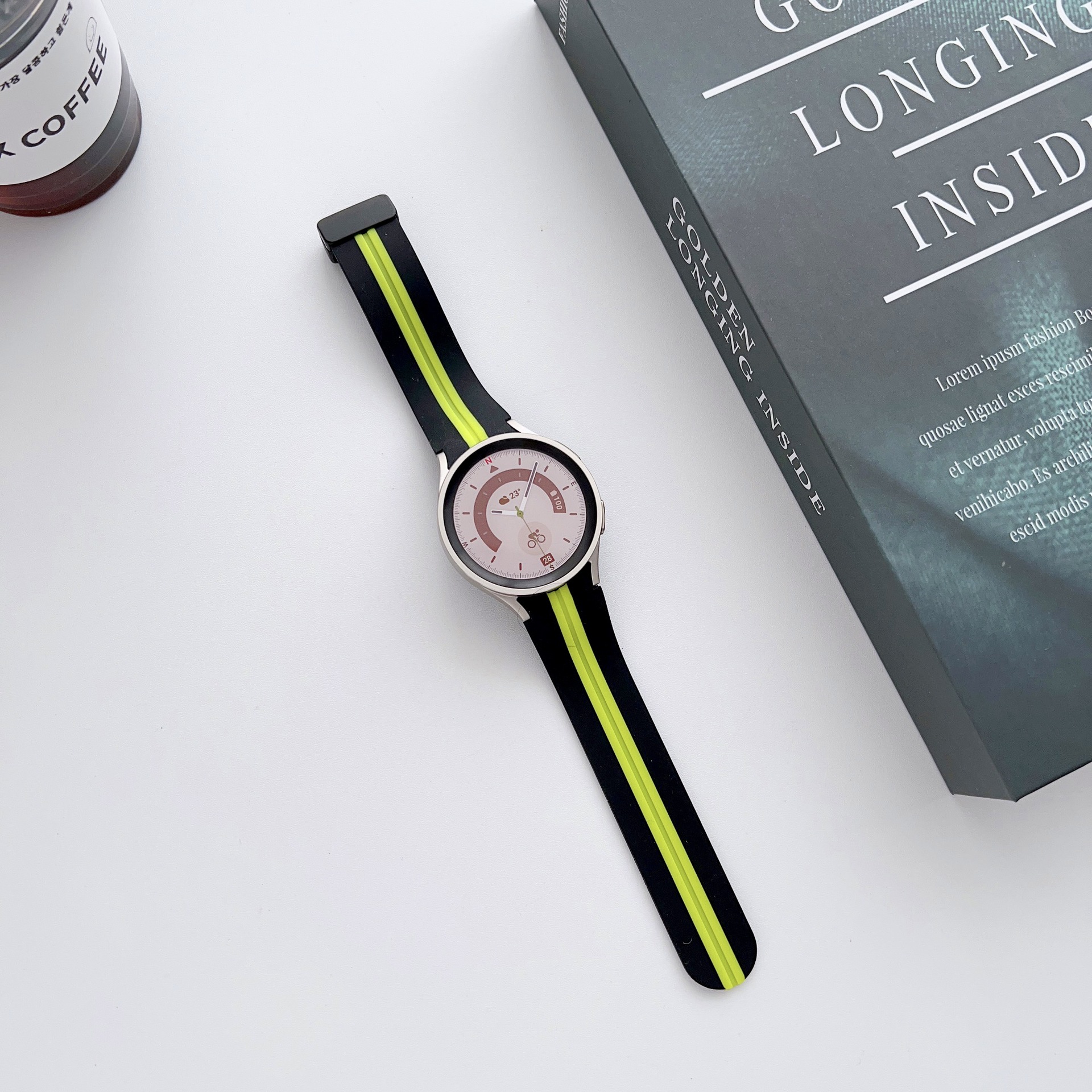 适用于三星表带Watch4/5Pro华为gt2彩条磁吸硅胶碗带男女运动通用