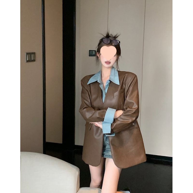 Polo Collar Spliced ​​Long-Sleeved Leather Jacket for Women Autumn and Winter 2025 New Retro Hong Kong Style Design Loose Motorcycle Jacket