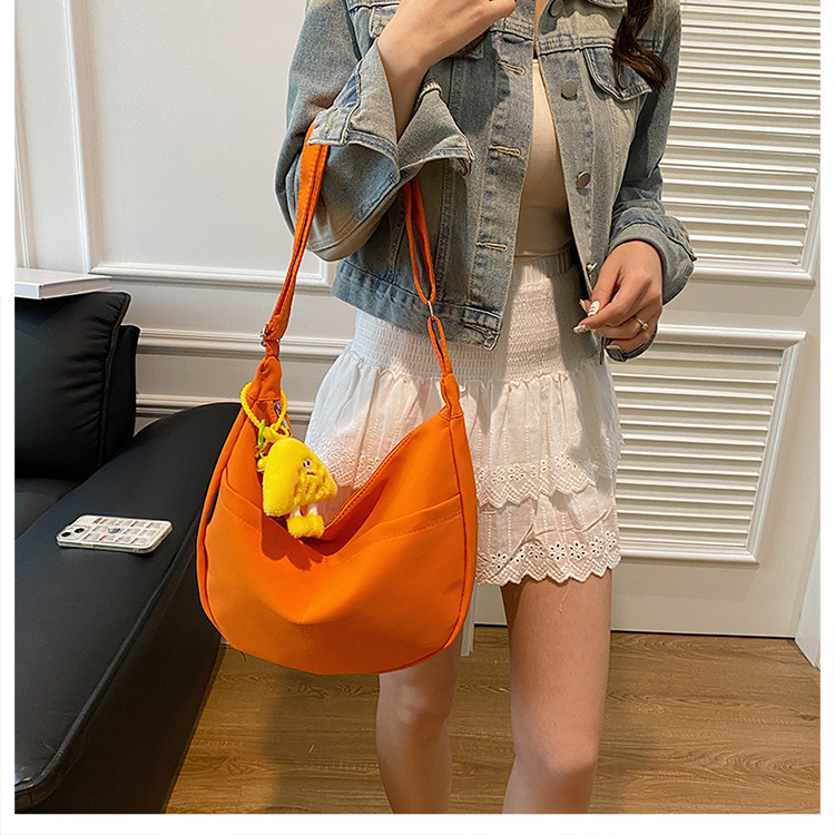 Simple solid-color canvas bag 2024 new style Japanese large-capacity single-shoulder dumpling bag, versatile for school and commuting crossbody bag undefined