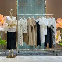 Оптовые скидки на платья от брендов Hangzhou первой и второй линии, женская одежда из распродажи в торговых центрах, без этикеток, прямые поставки из физического магазина.