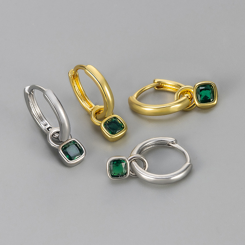 European and American Cross-Border Emerald Square Diamond Earrings, Versatile, Light Luxury, Fashionable, Elegant and High-End Niche Earrings for Women