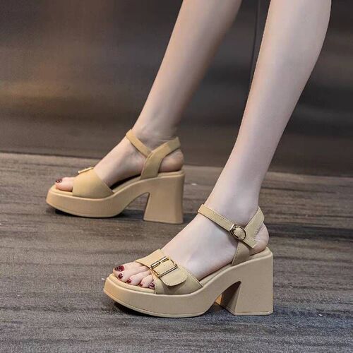 High-heeled women's waterproof platform sandals with thick soles for summer outdoor wear, showcasing long legs in 2025