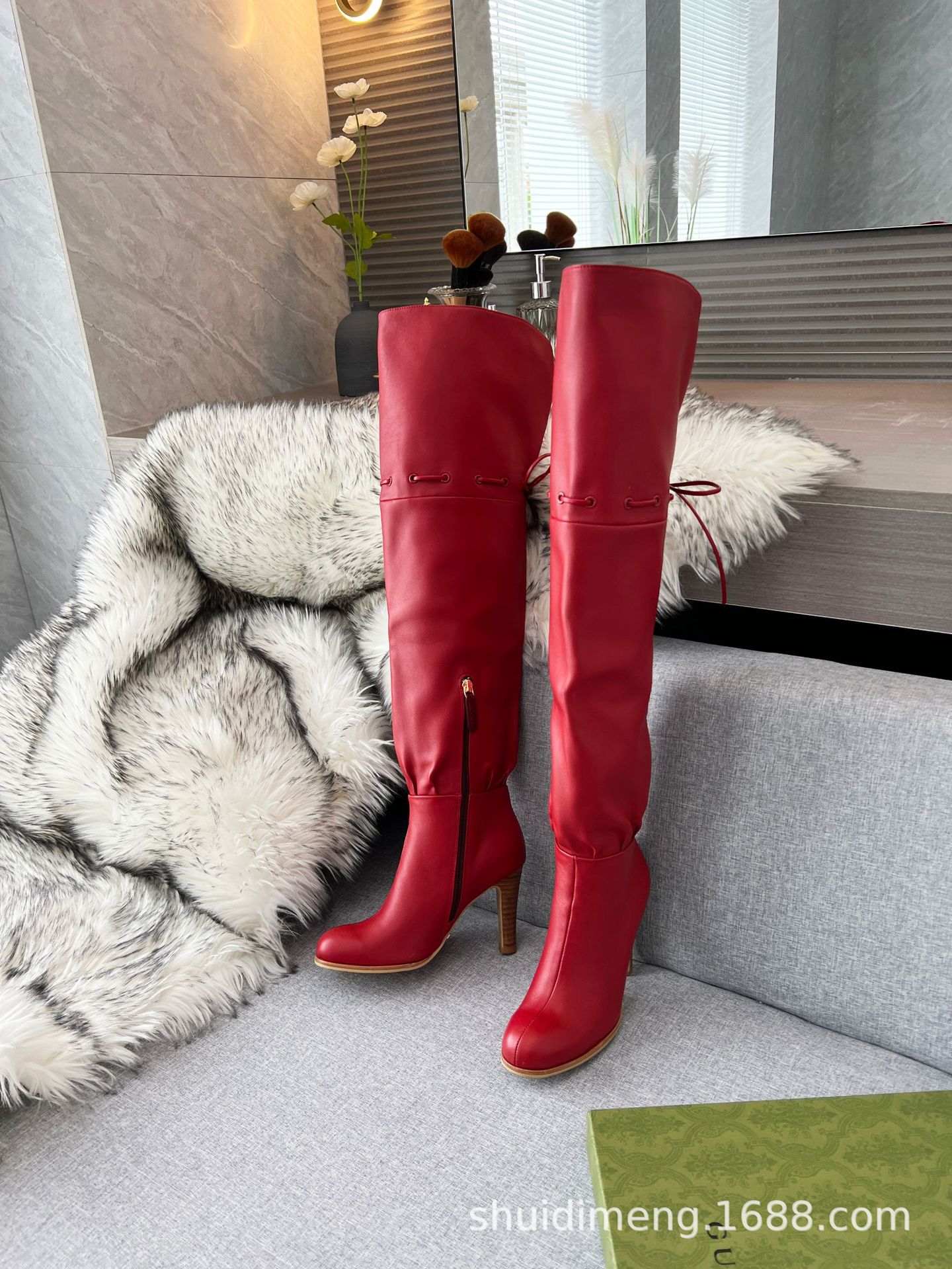 빨간 가죽 바닥