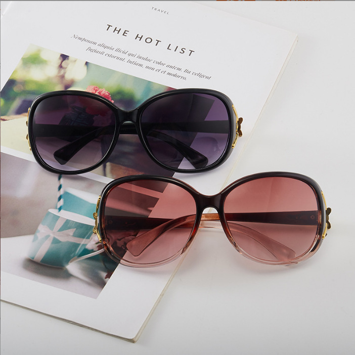 New 9257 Fashion Fox Head Sunglasses Trendy Women's Large Frame Polarized Glasses Direct from Manufacturer Floral Sunglasses