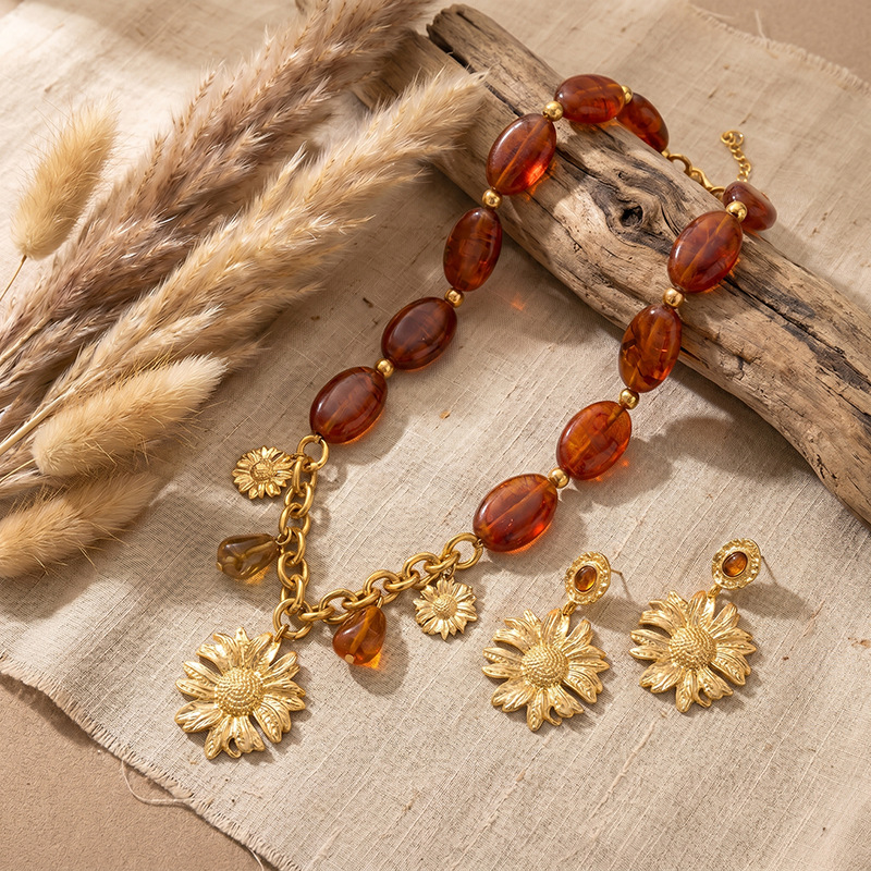 TENA Europa y América Joyas transfronterizas simple retro cristal colgante de sol collar de titanio acero no decoloración joyas mujeres