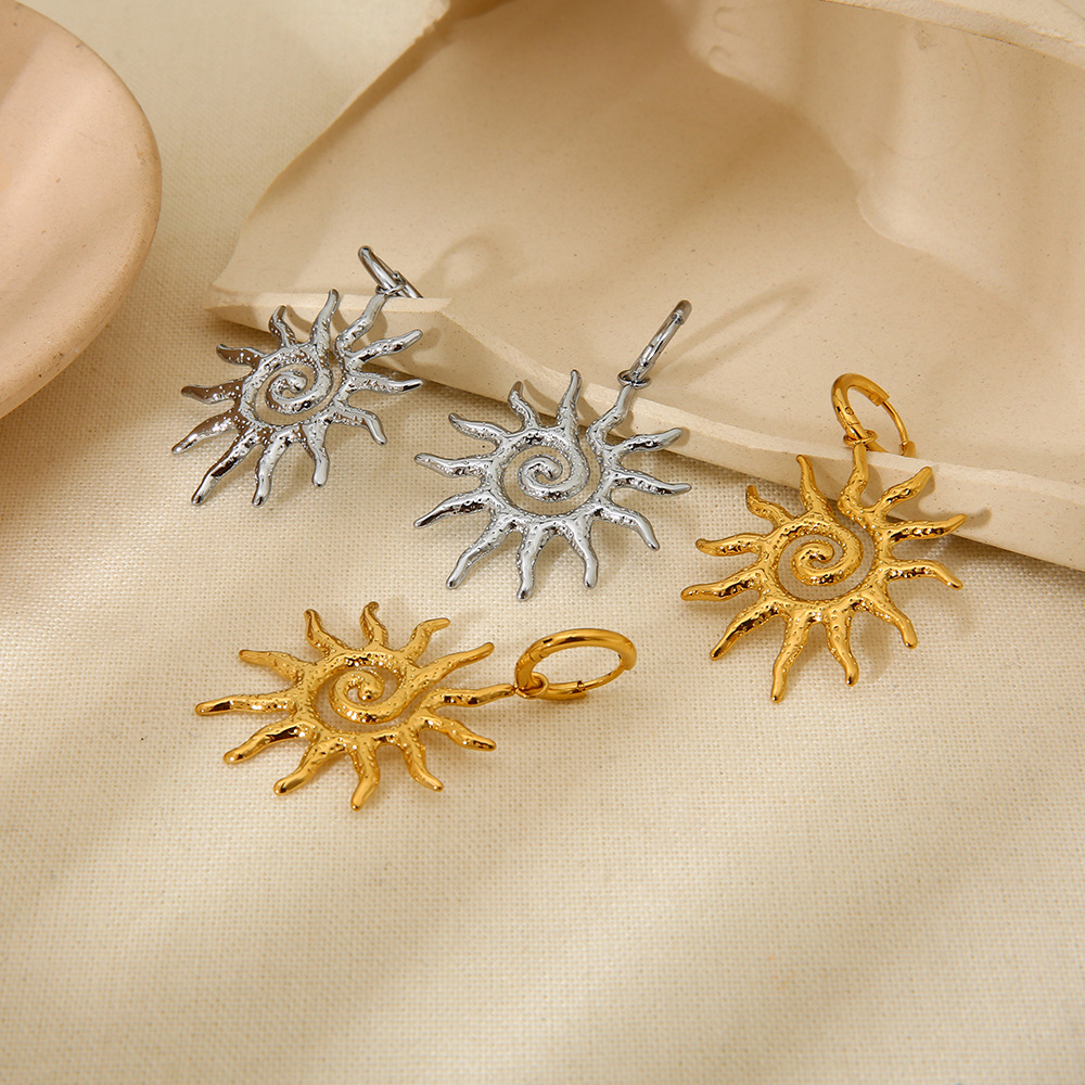 Women's Gender 1 Pair Vintage Style Classic Style Sun 304 Stainless Steel 18K Gold Plated Drop Earrings