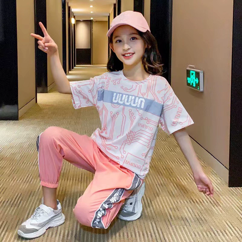Костюм для девочек среднего и большого возраста, модный новый летний детский спортивный костюм 2024 года