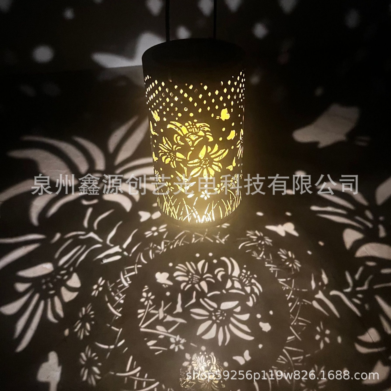 공장 직접 판매 아마존 뜨거운 태양 광 야외 방수 백합 랜턴 잔디 정원 조명