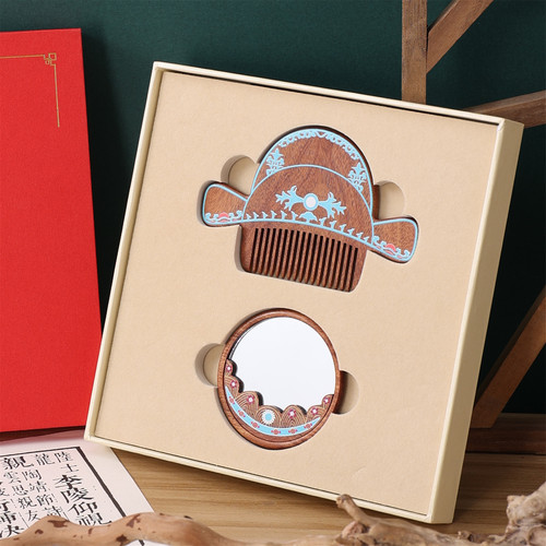 Women's Day souvenir wholesale classical Chinese style national trend cultural and creative wooden comb mirror portable gift set