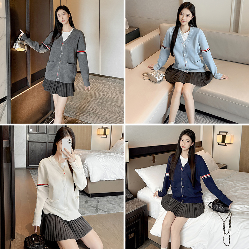 TB Academy Fall/Winter Double-Sleeve Color-Striped Knit Cardigan 2026 New Model Unisex Couple's Fashionable Knit Cardigan TB Academy Fall/Winter Double-Sleeve Color-Striped Knit Cardigan 2026 New Model Unisex Couple's Fashionable Knit Cardigan