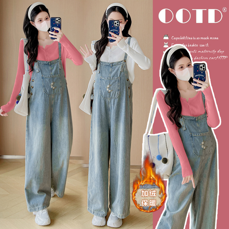 Maternity Winter Wear 2025 New Fashion Long-Sleeved Tops Denim Overalls Fleece-Lined High-End Winter Two-Piece Set