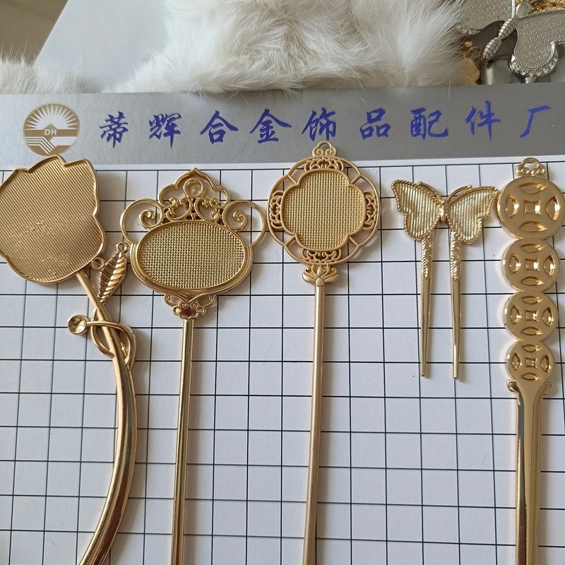 如意海棠銅貨ロングヘアピンショートバタフライヘアフォーク刺繍入り宋錦レザーヘアアクセサリーアクセサリー材料メーカー|undefined