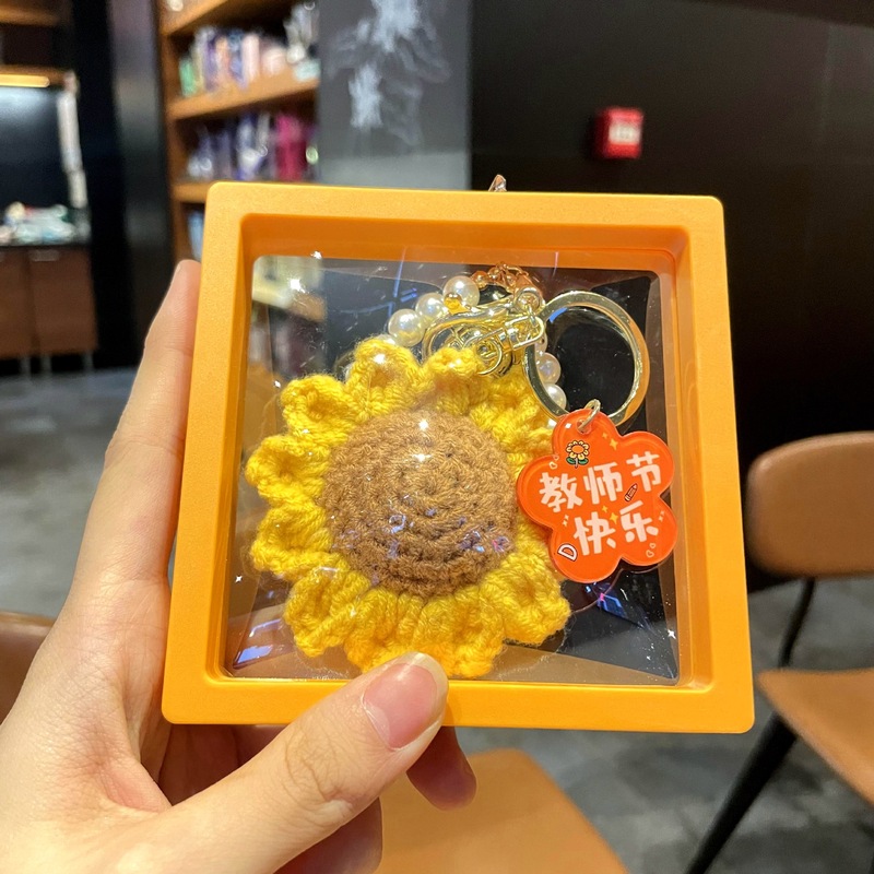 教师节礼物送女老师毛线手捧花挂件2025新款创意实用幼儿园送老师|undefined