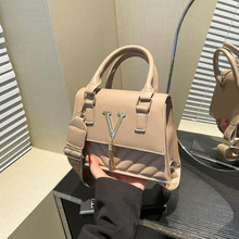 �͹ż�ɫ�r�����K���������2025�ļ��n��������e���μ�б�����