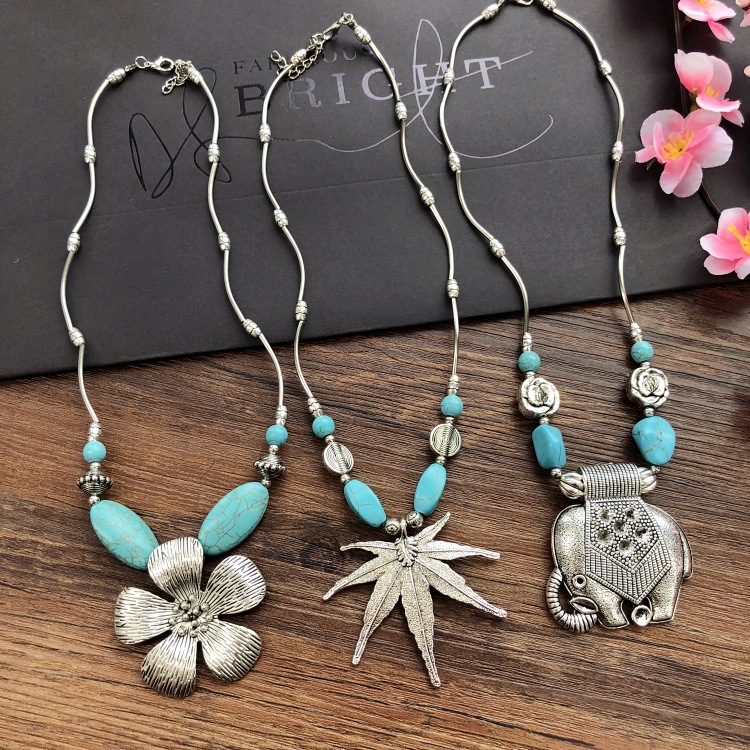 Retro ethnic necklace