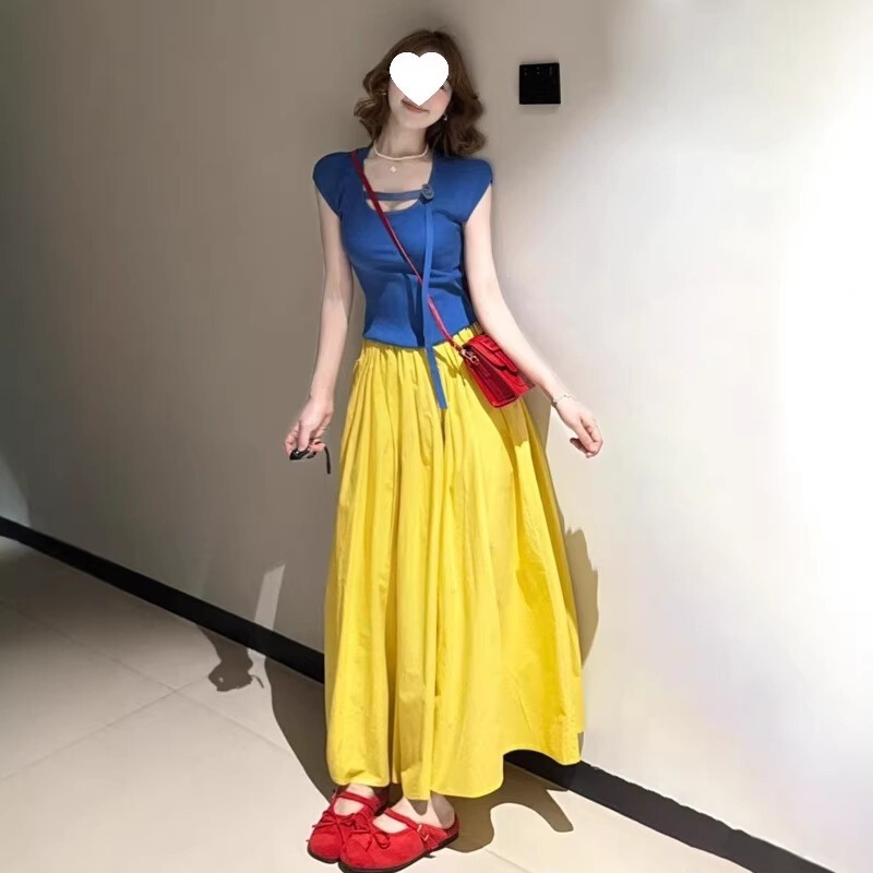 Summer 2026 New Dopamine-Style Outfit: Yellow Short-Sleeve Dress for Women, Stunning Summer Two-Piece Set Summer 2026 New Dopamine-Style Outfit: Yellow Short-Sleeve Dress for Women, Stunning Summer Two-Piece Set