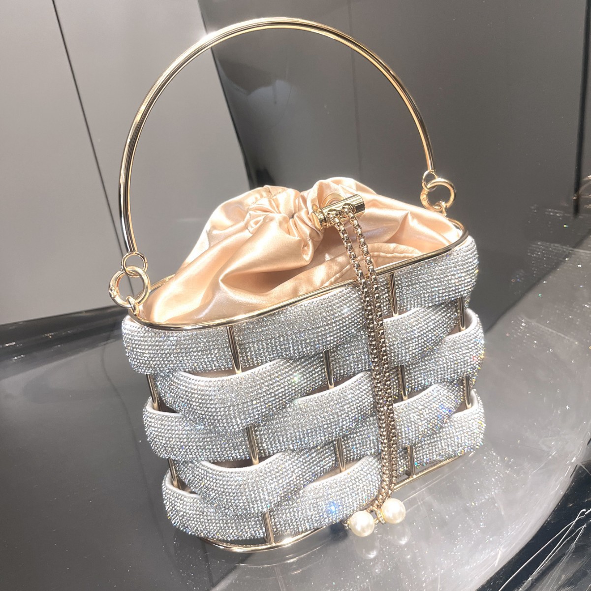 Women's Heavy Metal Woven Birdcage Bucket Bag - Sparkling Diamond Party Clutch & Crossbody Bag - Thumbnail 2