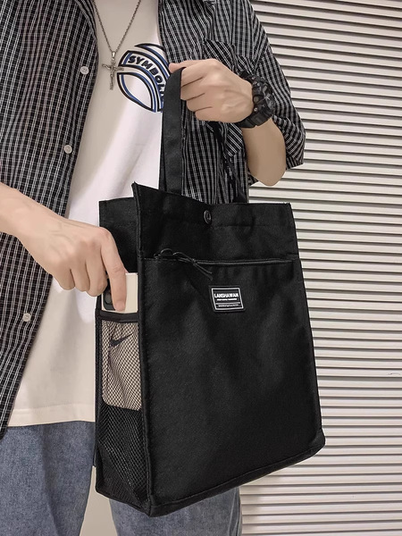 Capacious shopping bag