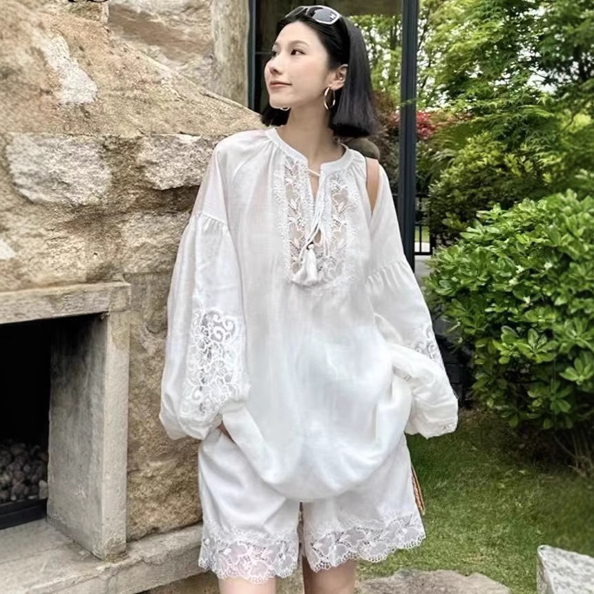 现货 波西米亚度假风2025夏季刺绣镂空苎麻衬衫上衣+蕾丝短裤odtd