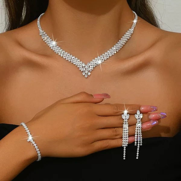 Cross-border AliExpress Hot Selling European and American Bridal Jewelry Exquisite Simple Collarbone Necklace Earrings suit Wedding Accessories