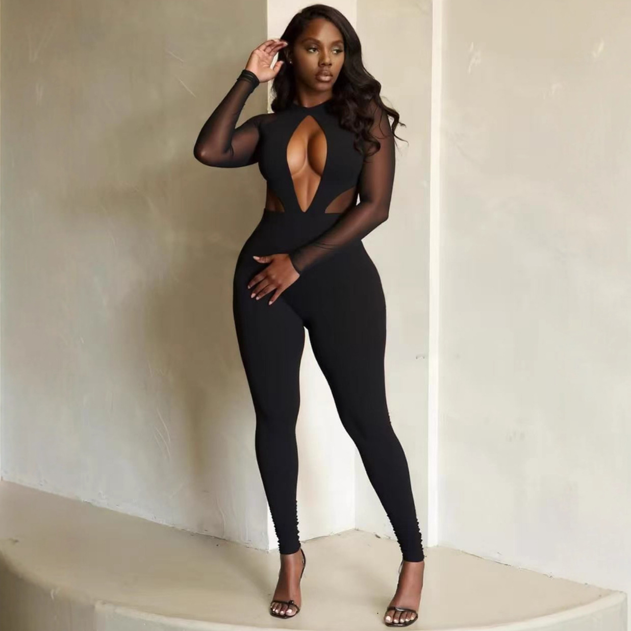 Cross-Border European and American Style 2025 New Autum Women's Fashion Sexy Backless Deep V Long-Sleeved Pure Color Tight Jumpsuit