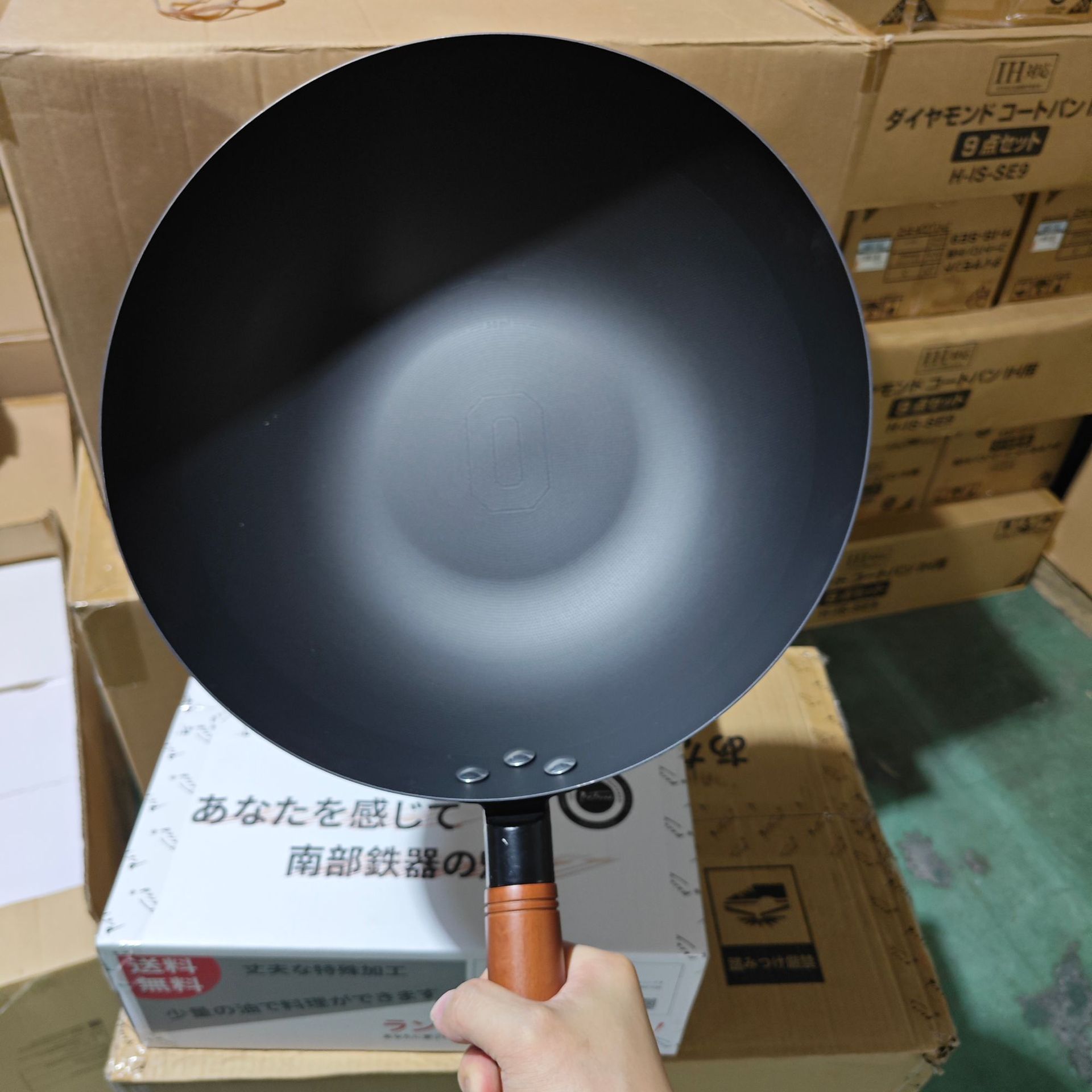 Prefered Iron Pan 0 Coating Wok Gas Stove Induction Cooker Neutral Household Iron Pan 32cm