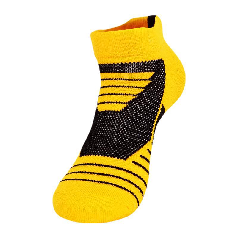 Unisex / men and women can sport color matching short tube socks