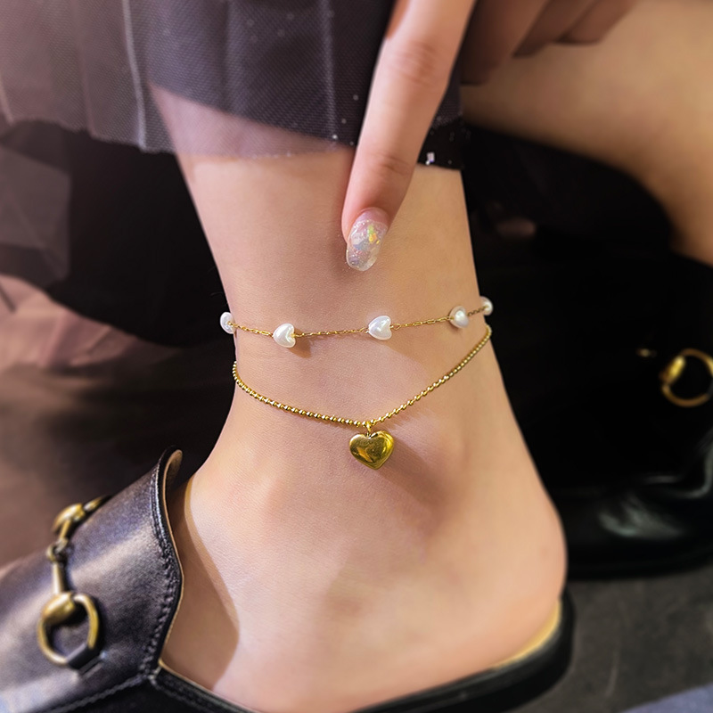 Fashion Heart Shape Titanium Steel Inlaid Pearls Gold Plated Valentine's Day Women's Anklet display picture 1