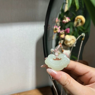 Hotan jade, sunny water, auspicious clouds, shallow sunny, gentle and soft 40/11 flawless on my heart