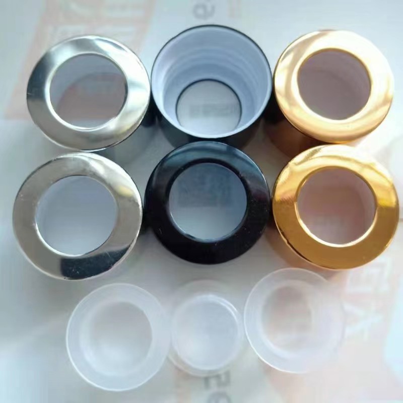 알루미늄 커버 + 내부 플러그; 투명