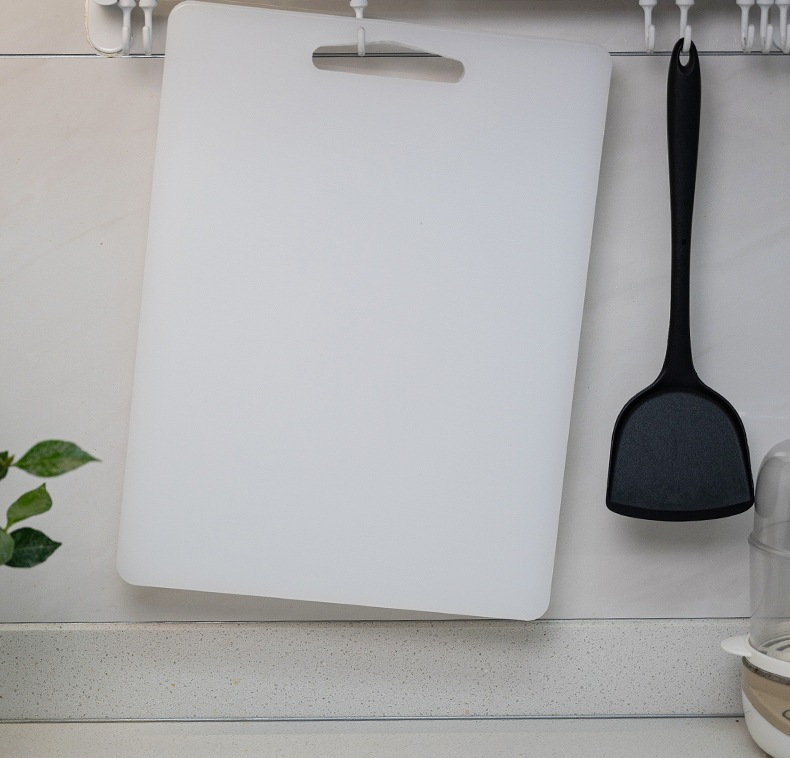 PE Plastic Cutting Board 43x27cm Non-Slip Kitchen Chopping Board for Meat Fruit Vegetables Home Use in use