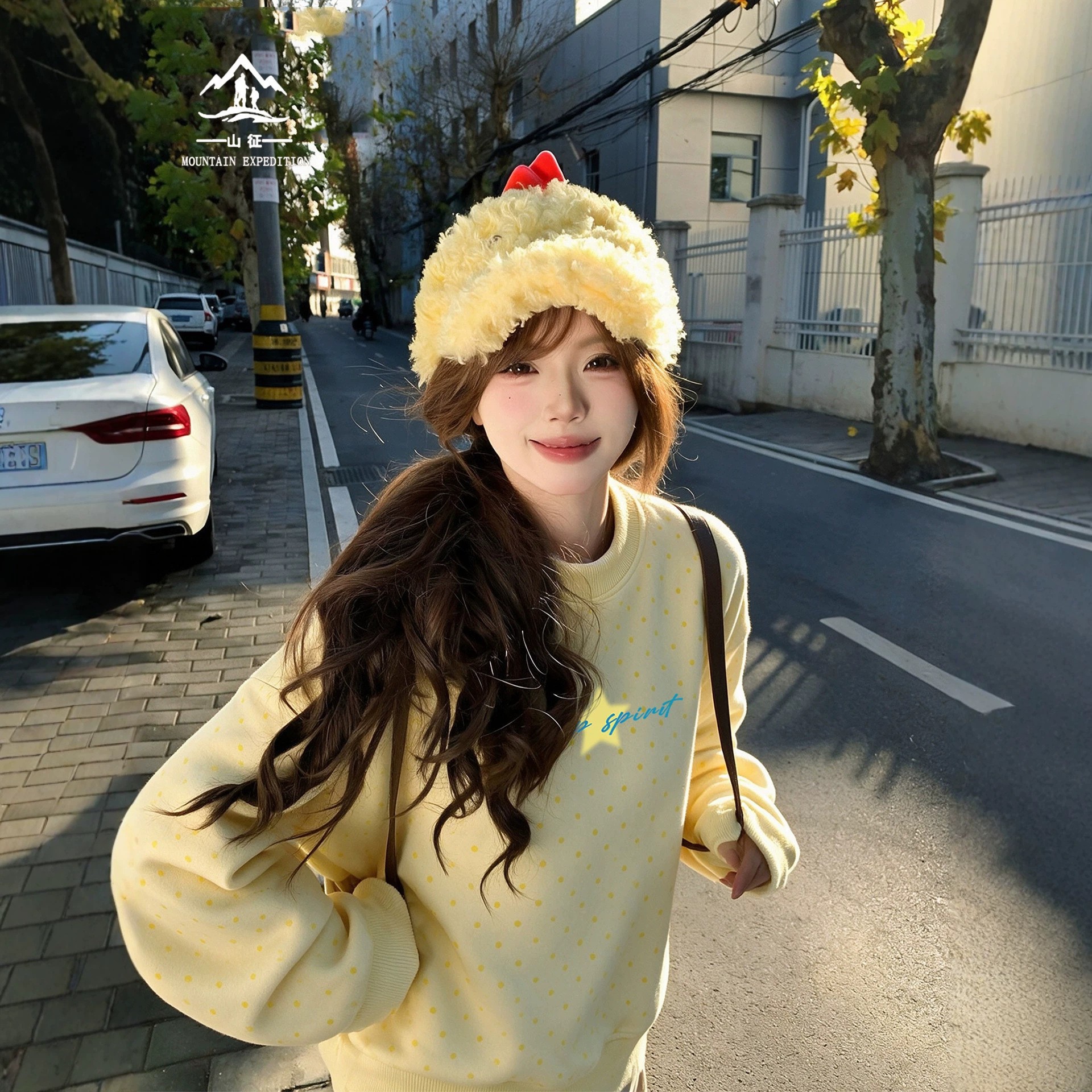 Women's Round Neck Sweatshirt 2026 New Autumn American College Style Super Stylish Casual Pullover Polka Dot Color-Block Top