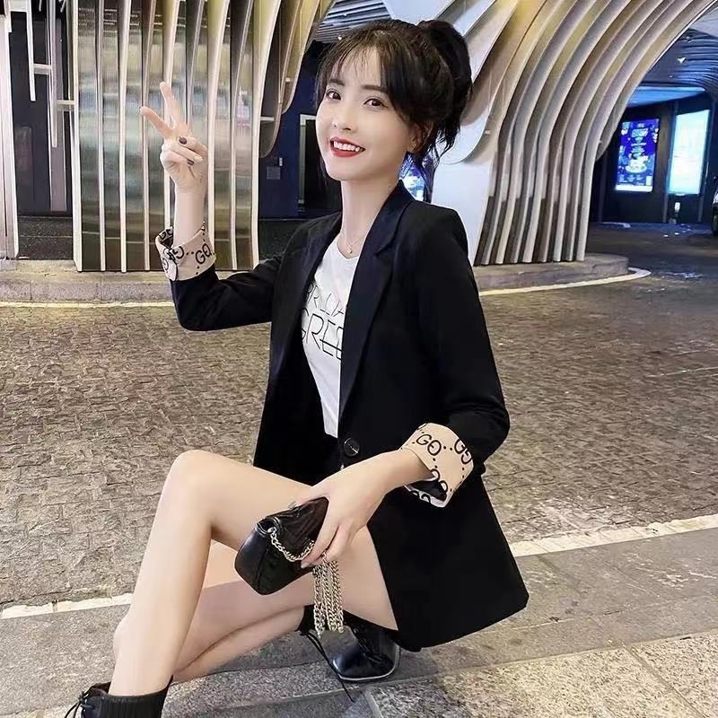 春夏新款爆款小西装外套女休闲小个子西装